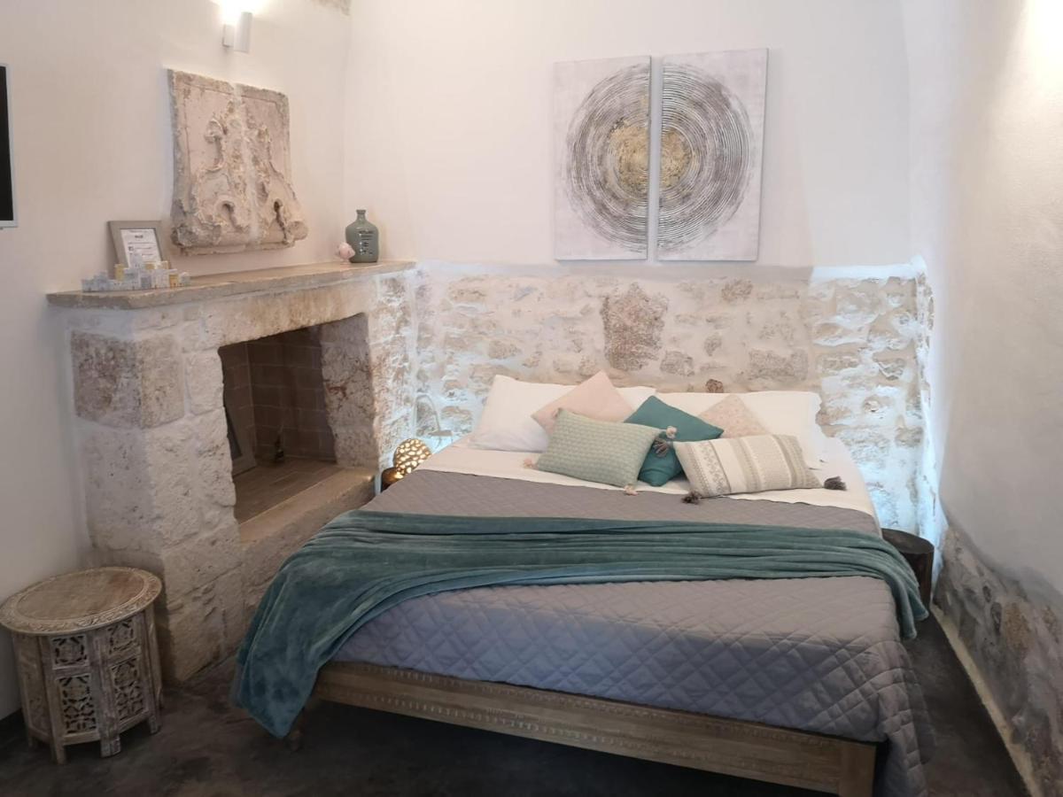 White Luxury Suite Ostuni By Gonewlocation Экстерьер фото