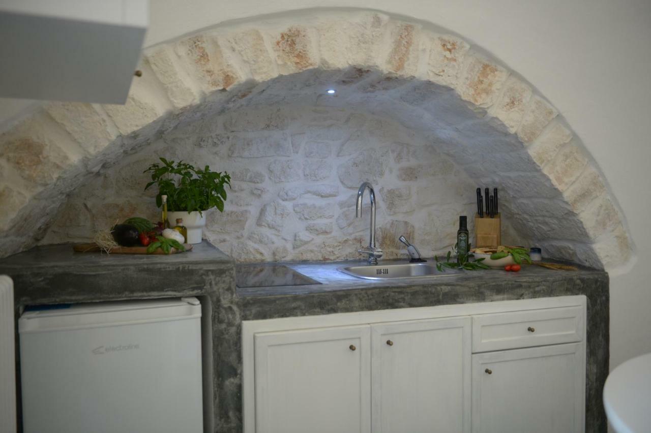 White Luxury Suite Ostuni By Gonewlocation Экстерьер фото